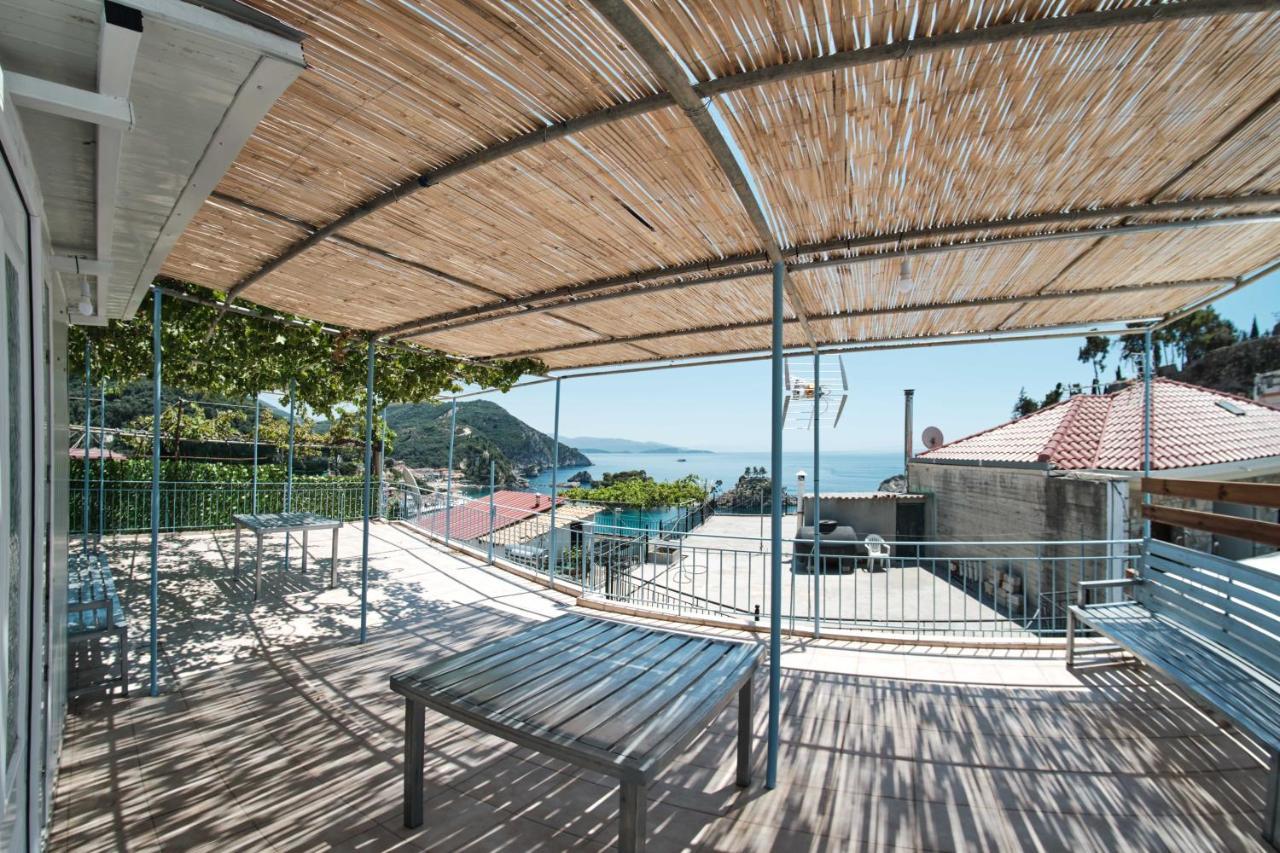 Panos Apartments Parga Bagian luar foto