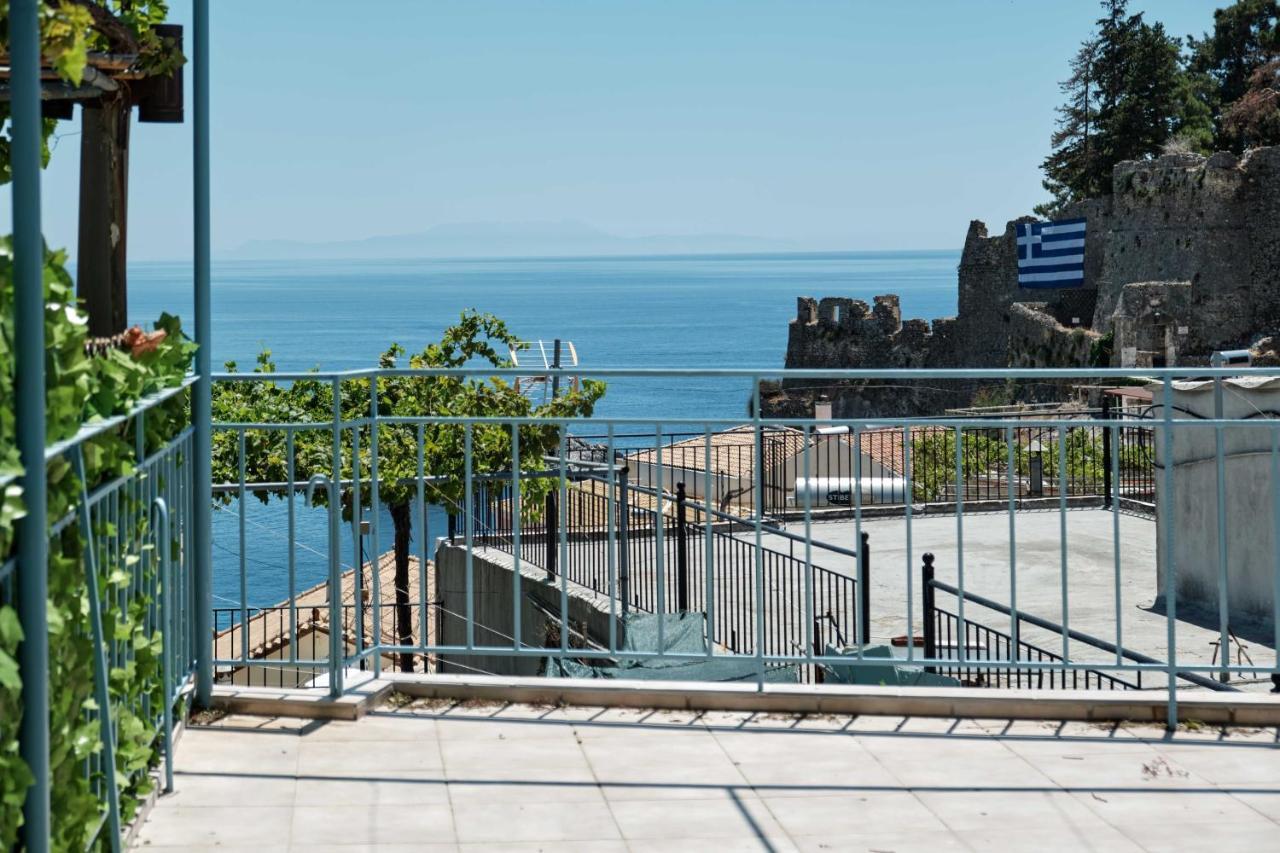Panos Apartments Parga Bagian luar foto
