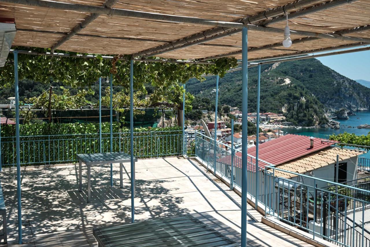 Panos Apartments Parga Bagian luar foto